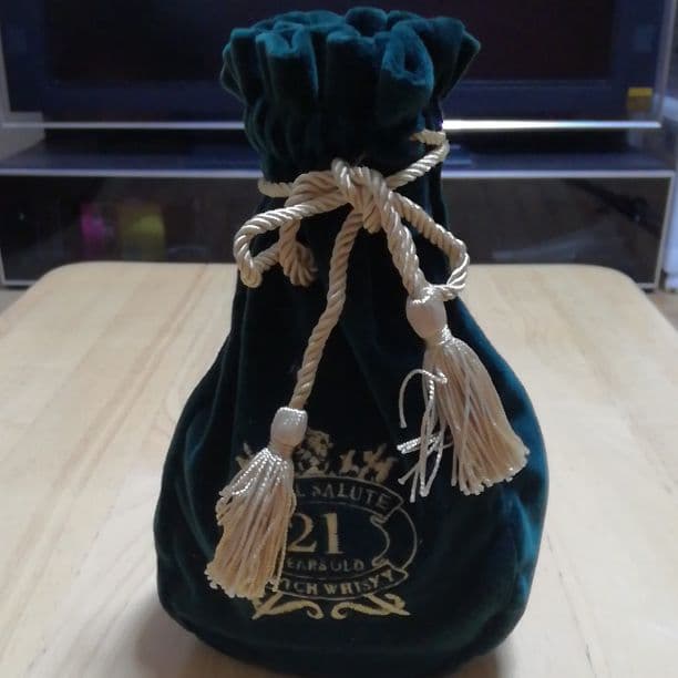 ひより★ SALUTE スコッチ・ウイスキー