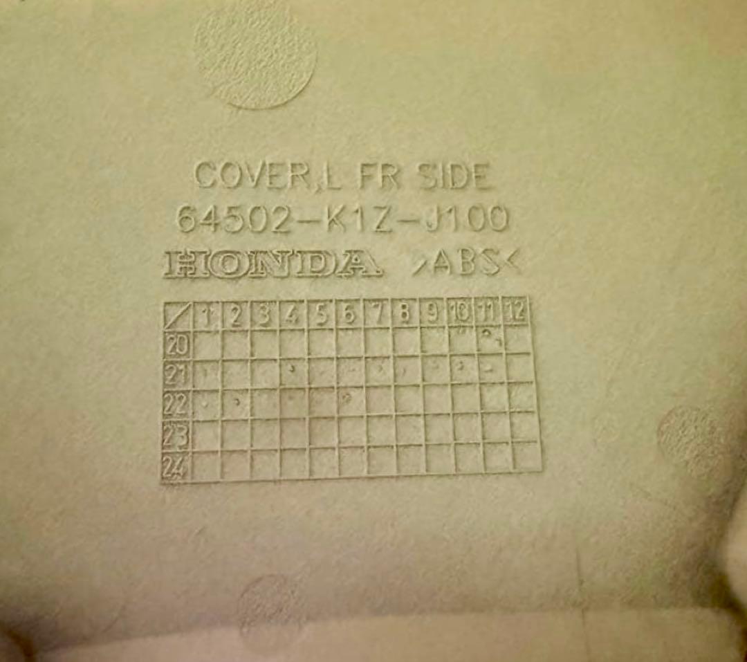 【最終価格】　ホンダ　PCX125 JK05 外装　　カウルセット