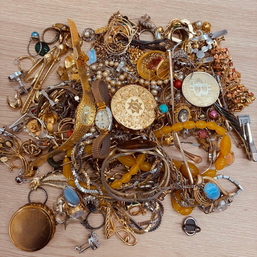 メッキアクセサリー、時計　まとめ売り