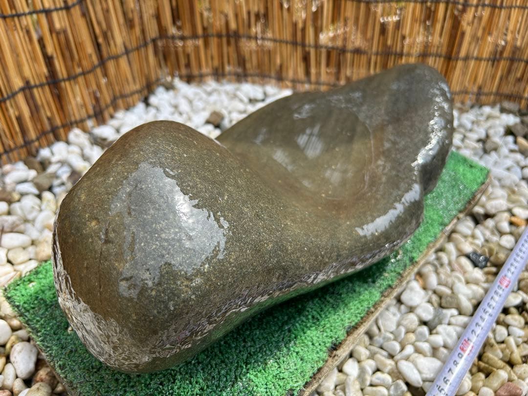 銘石 加茂川『真黒石』(溜まり石)