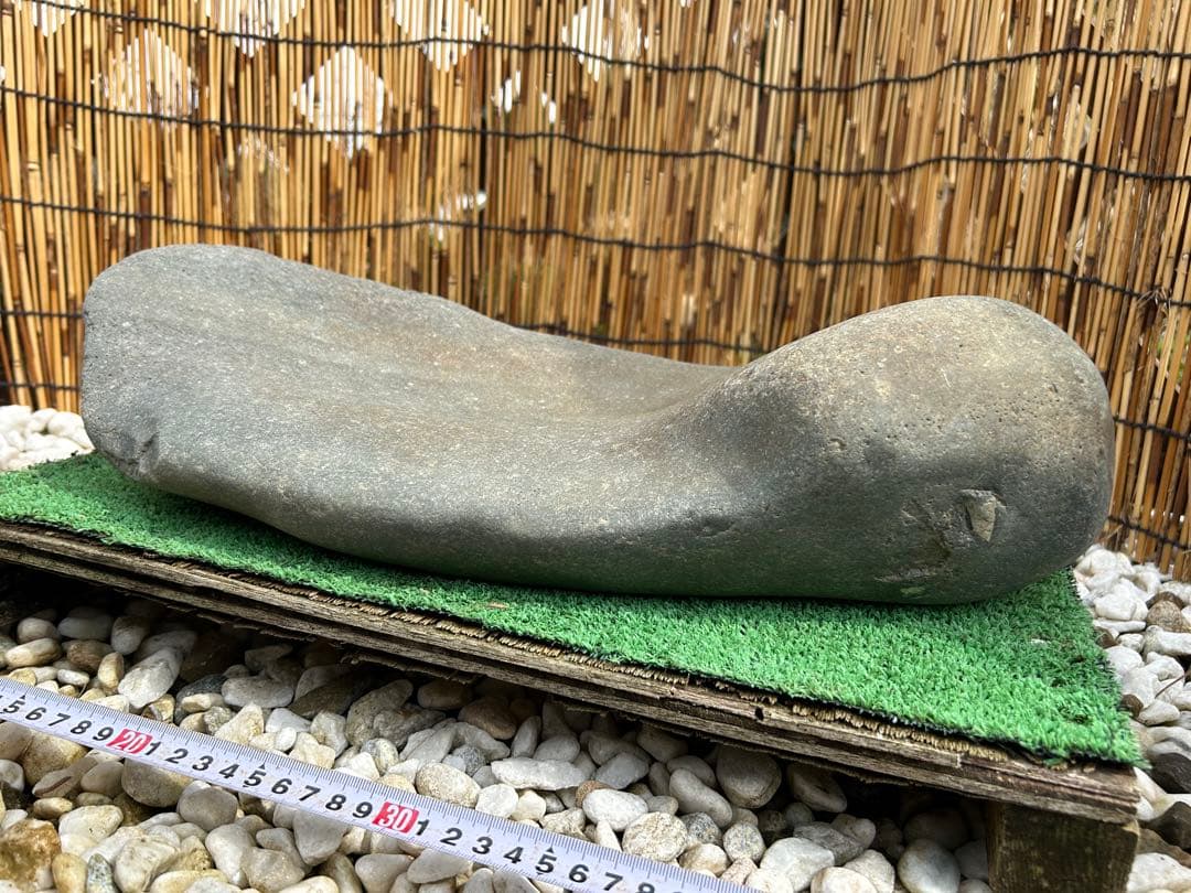 銘石 加茂川『真黒石』(溜まり石)