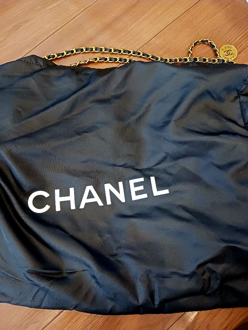 CHANEL 黒 レザーキルティング ショルダーバッグ