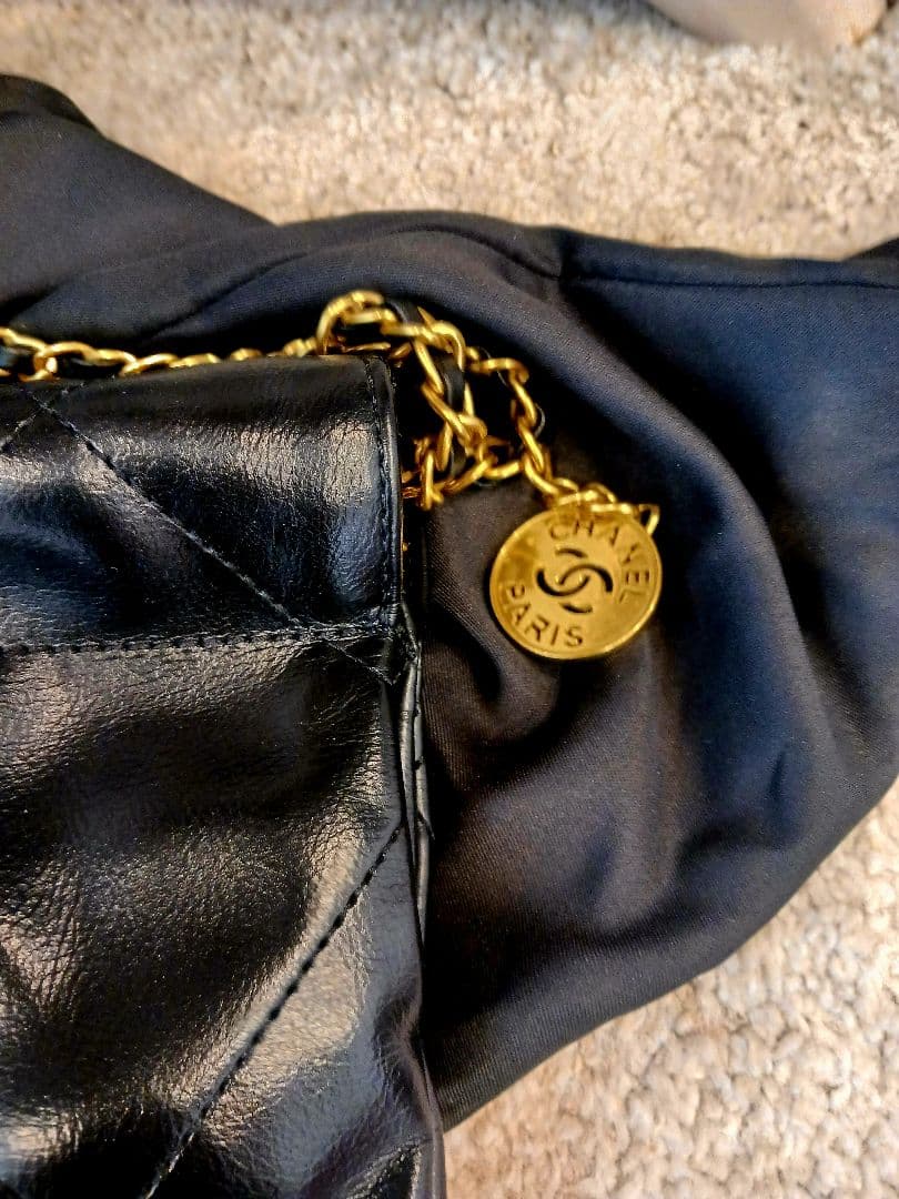 CHANEL 黒 レザーキルティング ショルダーバッグ