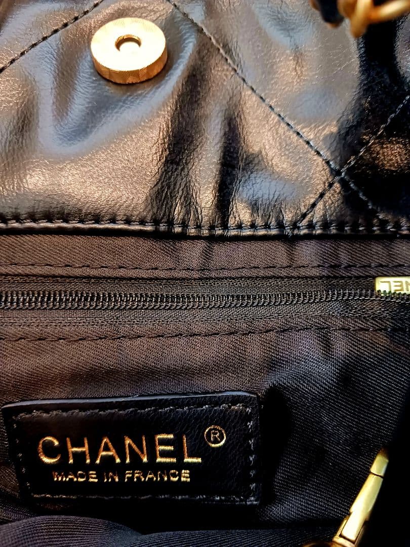 CHANEL 黒 レザーキルティング ショルダーバッグ