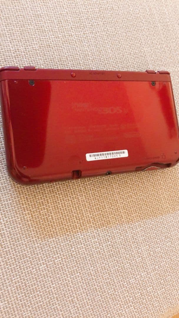 Newニンテンドー3DS LL メタリックレッド