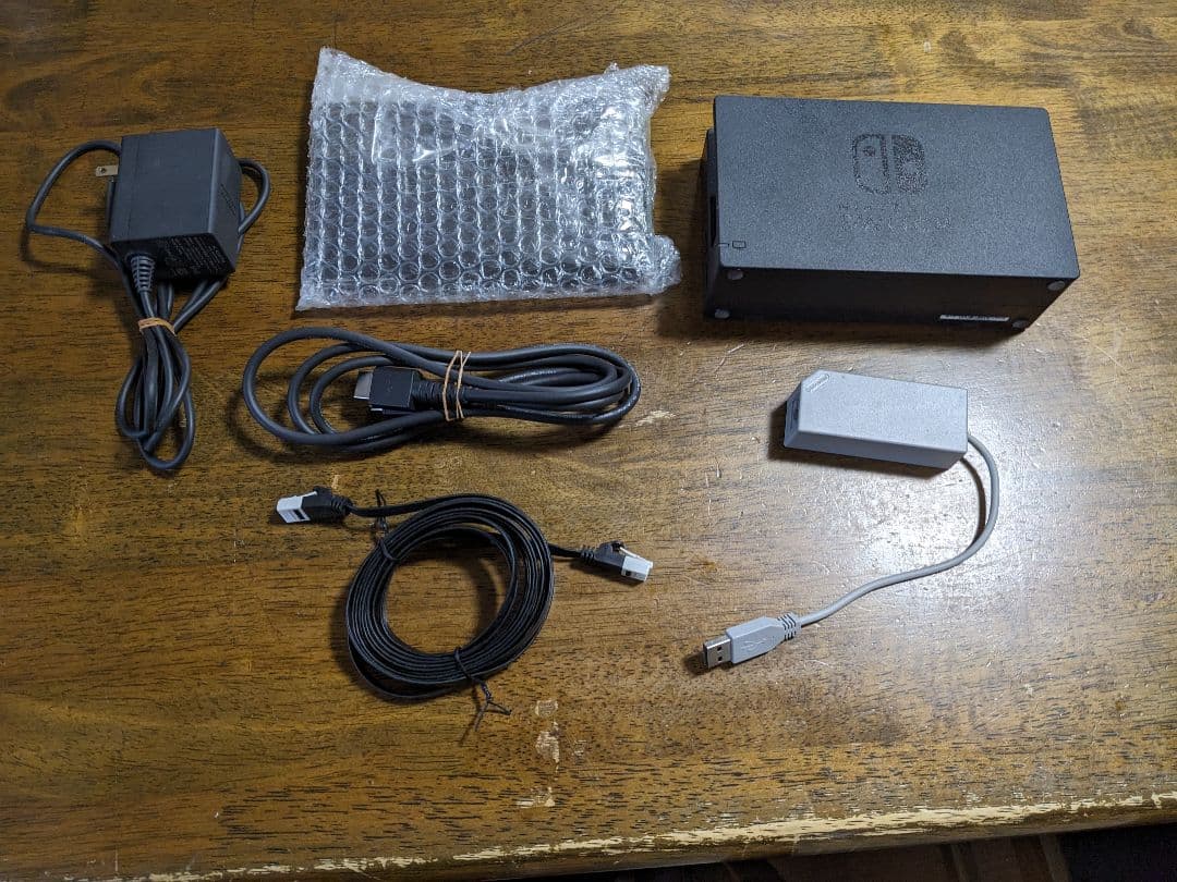 【早い者勝ち！】ジョイコンなし　Nintendo Switch 本体　中古品