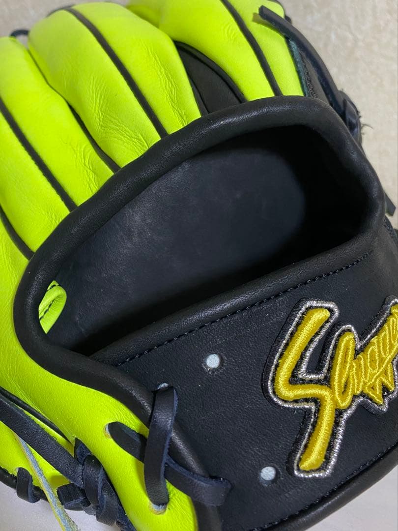 《蛍光イエロー》2020限定グラブ【久保田スラッガー】軟式一般用グラブ新品未使用