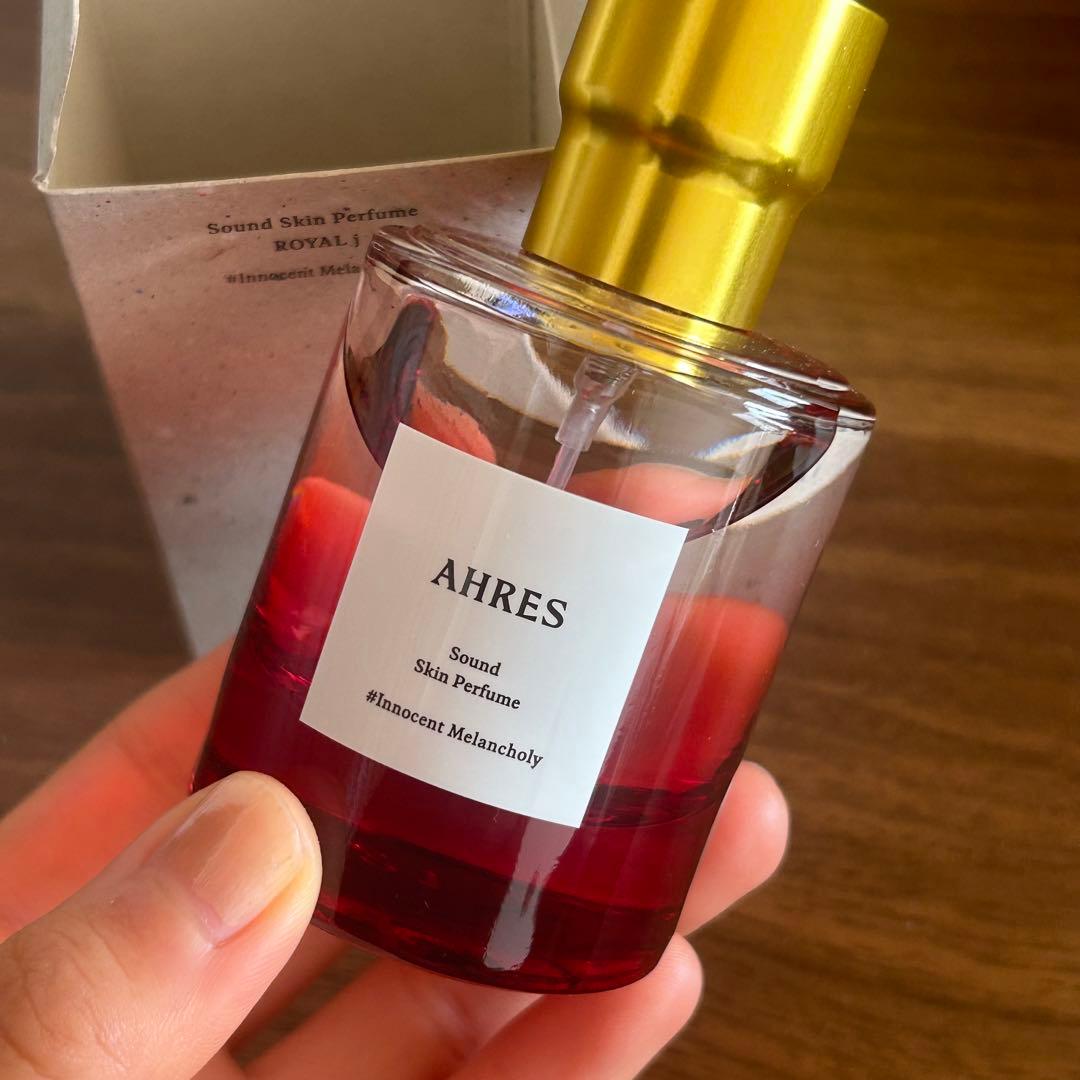 【ウルフ】AHRES 香水 Innocent Melancholy