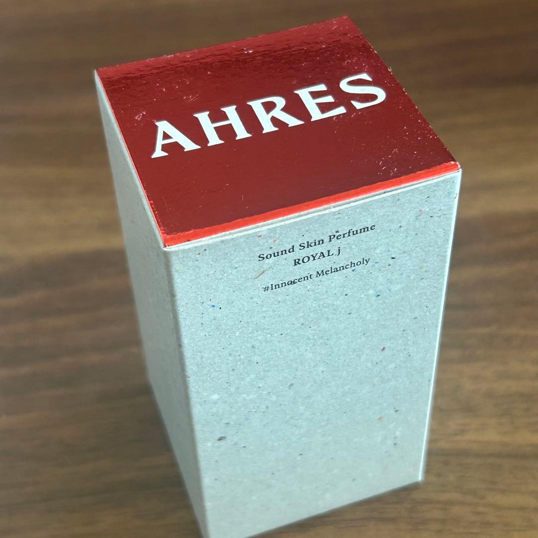 【ウルフ】AHRES 香水 Innocent Melancholy