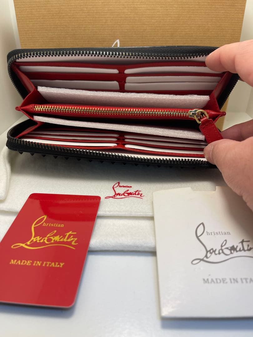 クリスチャンルブタン ラウンドファスナー長財布