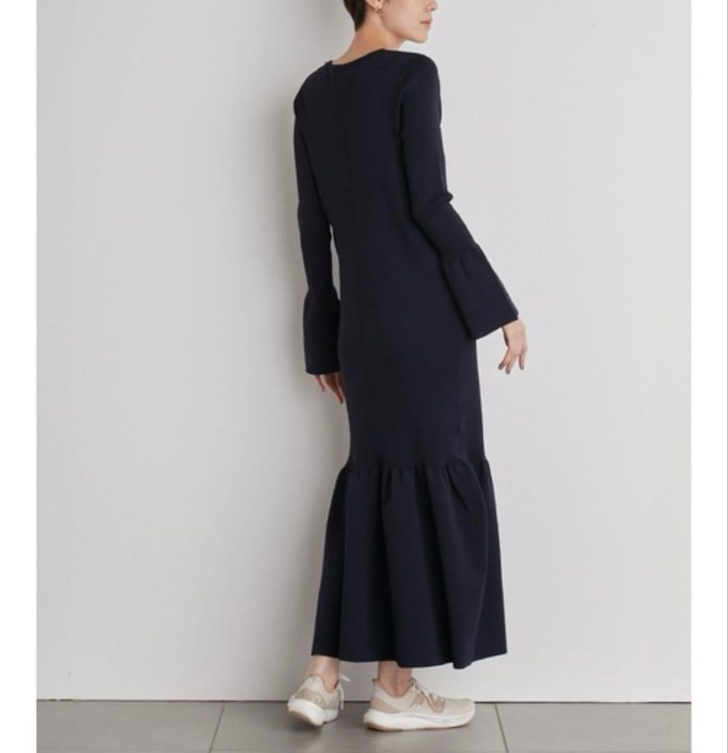 美品　emmi リブニットワンピース ネイビー