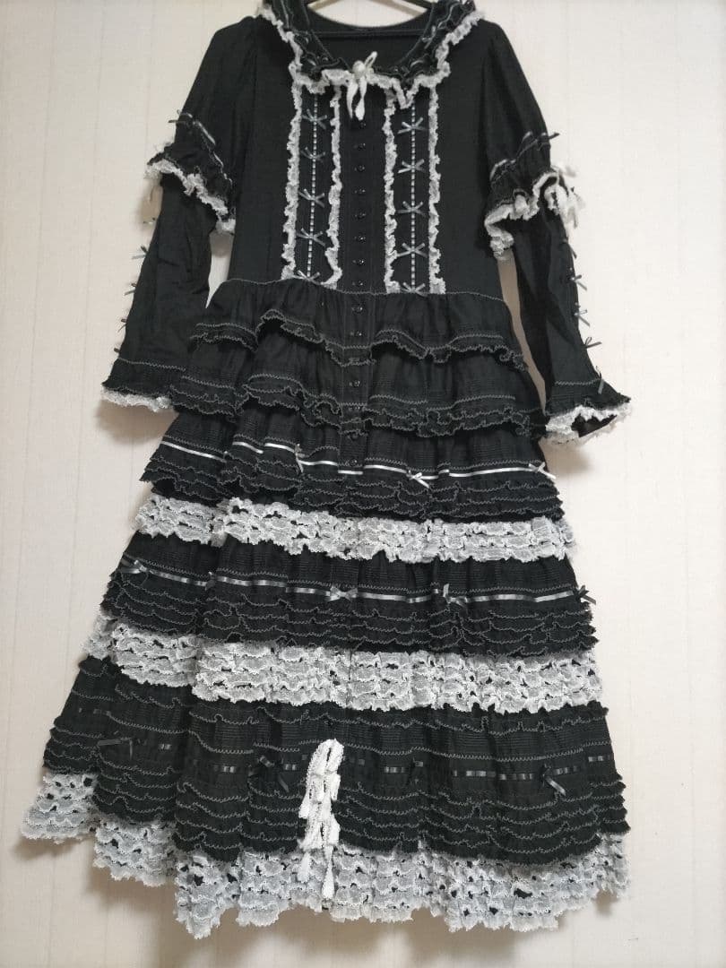 ピンクハウス【阪神限定】黒✖白ロングワンピース