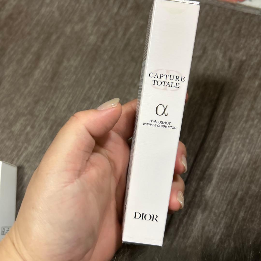 DIORカプチュールトータルヒアルショット