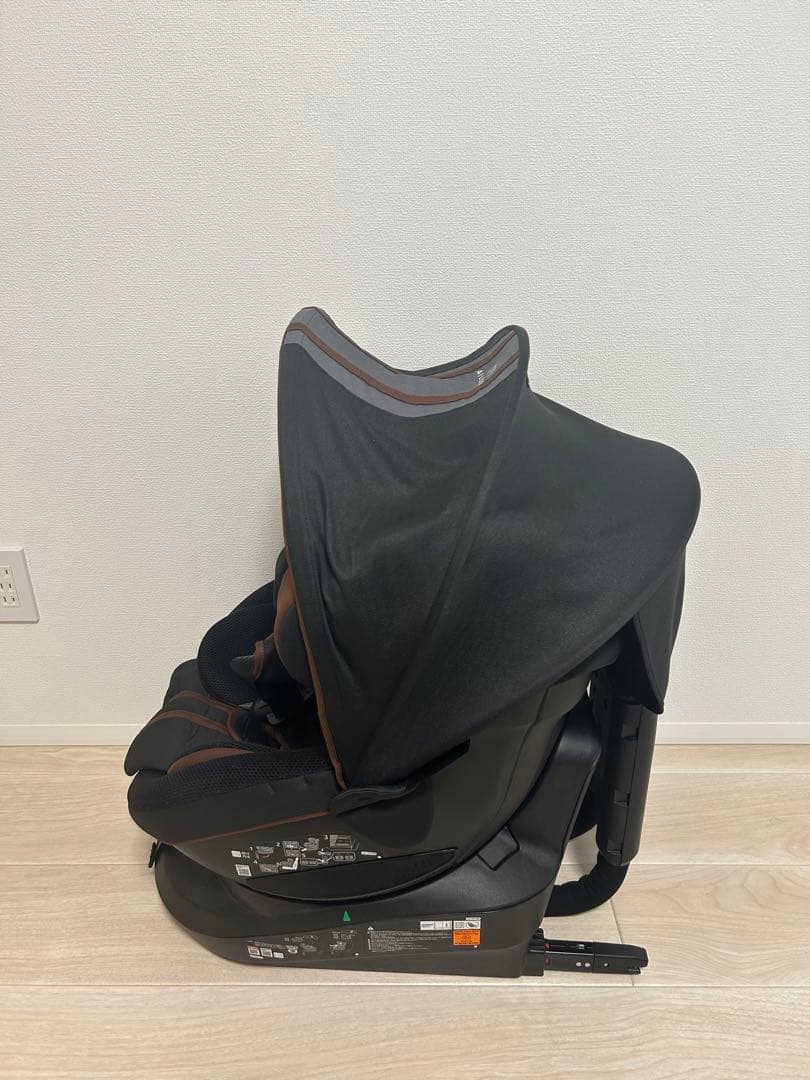 AILEBEBEチャイルドシート