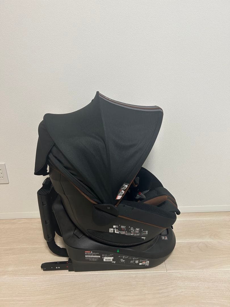 AILEBEBEチャイルドシート