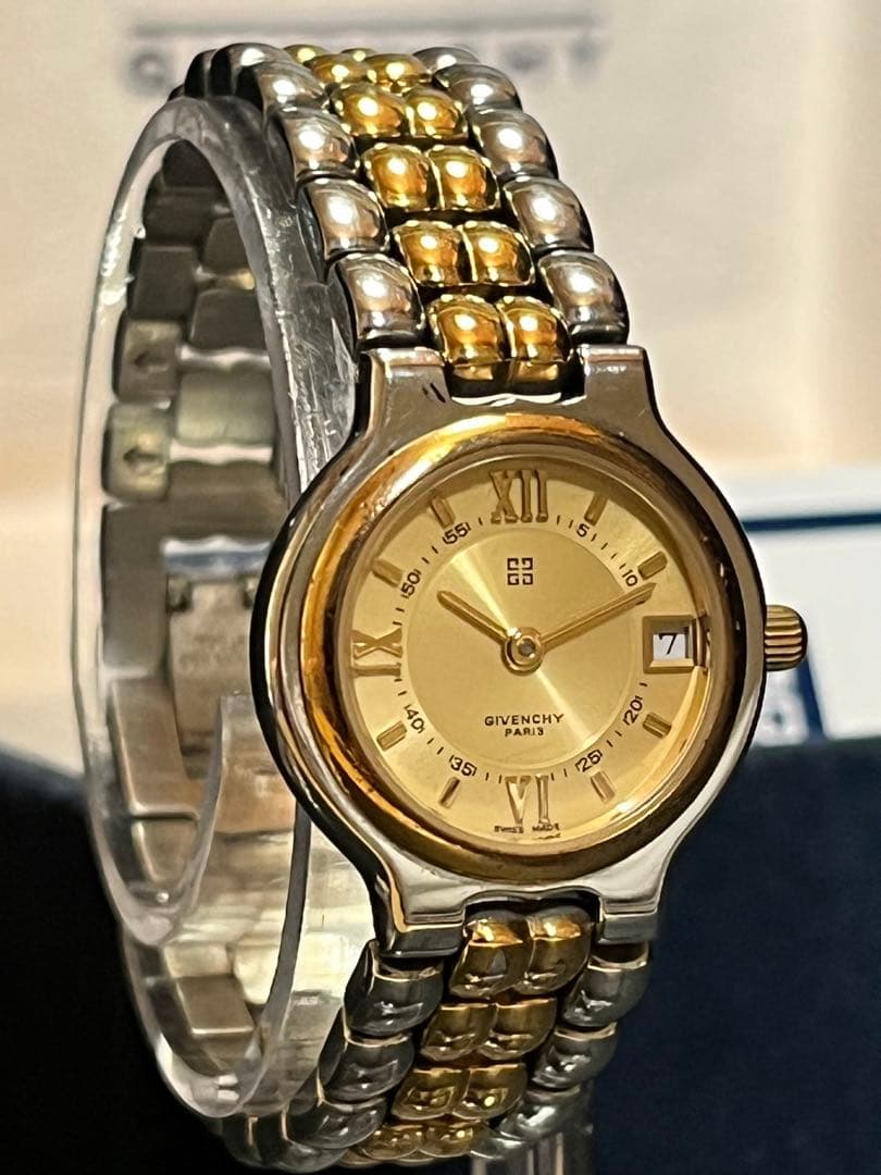 ★超美品！箱保コマ付きジバンシーレディース腕時計　動作良好