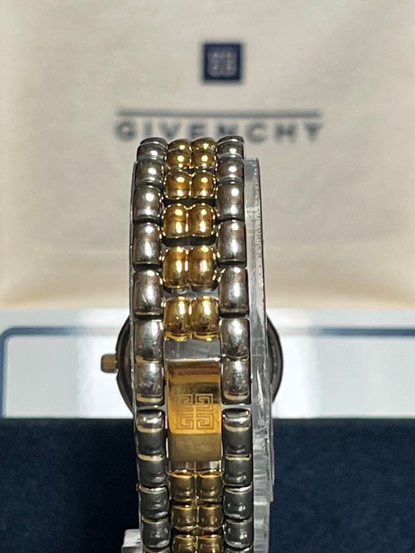 ★超美品！箱保コマ付きジバンシーレディース腕時計　動作良好