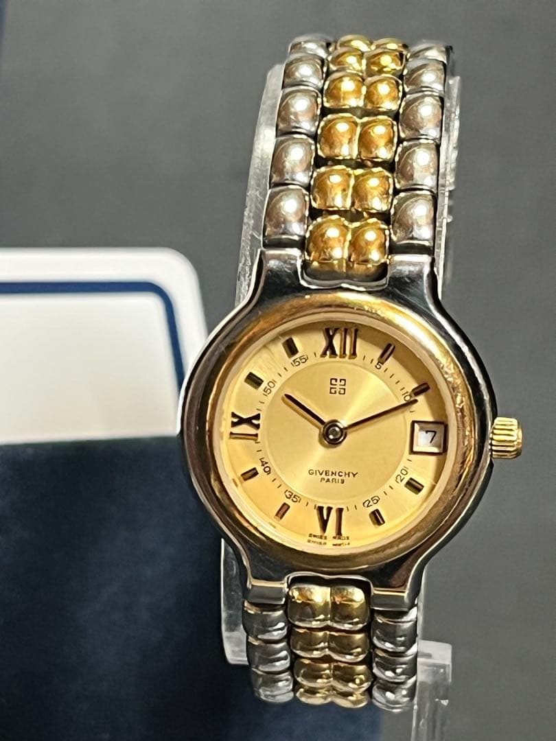 ★超美品！箱保コマ付きジバンシーレディース腕時計　動作良好