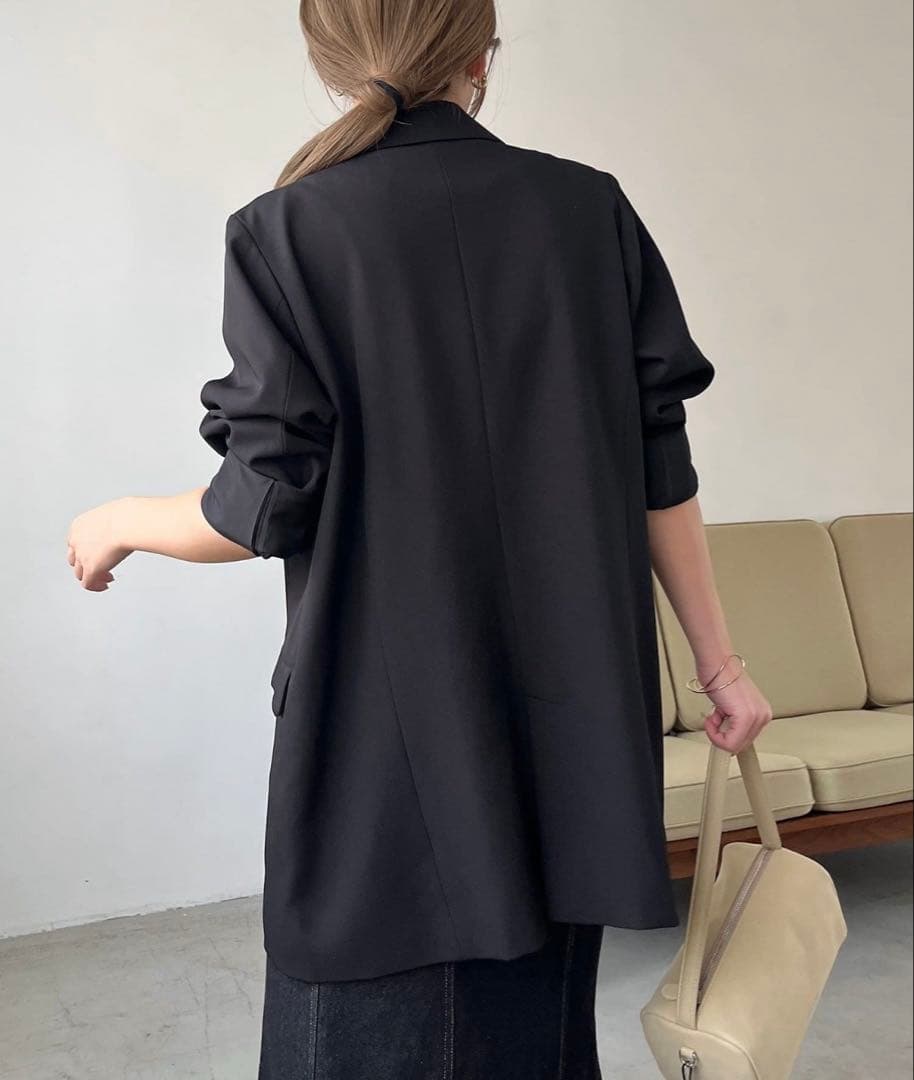 【美品・未使用に近い】カプリシュレマージュ　Wテーラージャケット　ブラック