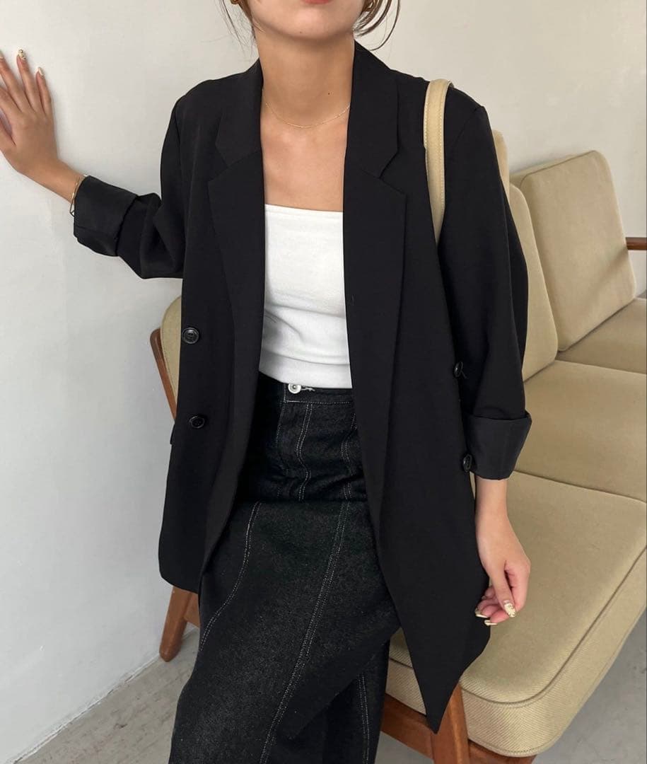 【美品・未使用に近い】カプリシュレマージュ　Wテーラージャケット　ブラック