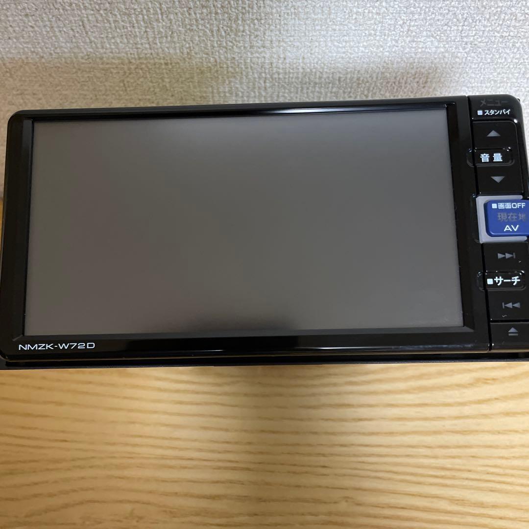 ダイハツ純正ワイドエントリーメモリーナビNMZK-W72D