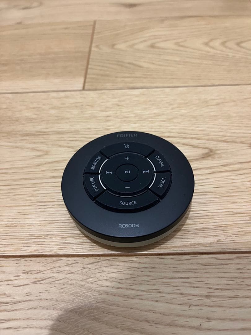 スピーカー・ウーファー Edifier S880 DB