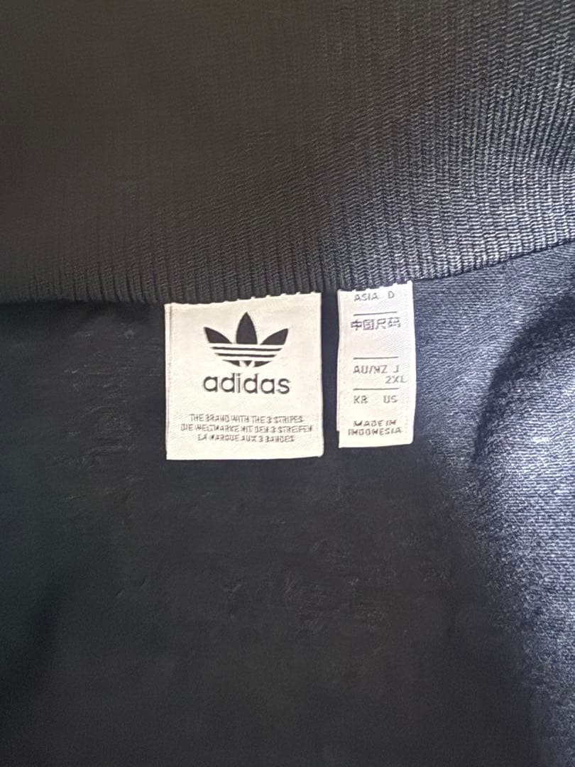 adidas ブラック トラックジャケット　デニム生地 短丈ジャケット