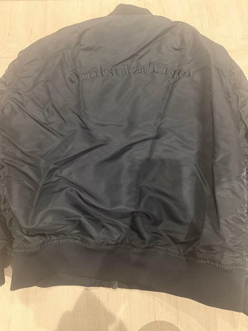 オニツカタイガー ボンバージャケット 刺繍 虎 MA-1 黒 M