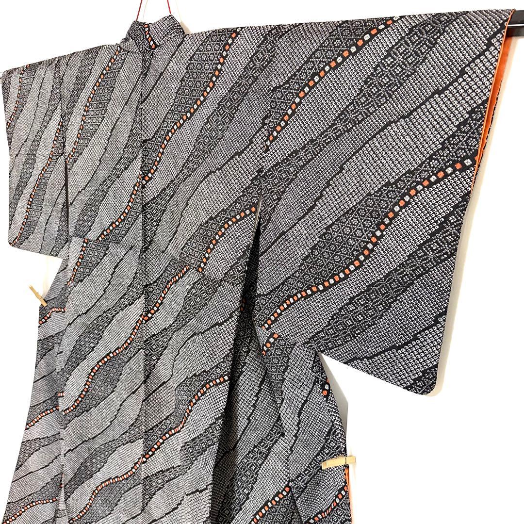 6k15 着物&羽織セット　袷　黒　白　橙色　柄物　和装