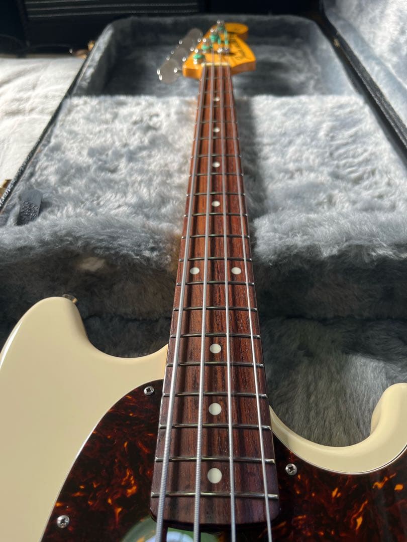 『シンチナ』稀少美品‼️Fender Mustang MB-SD VWH