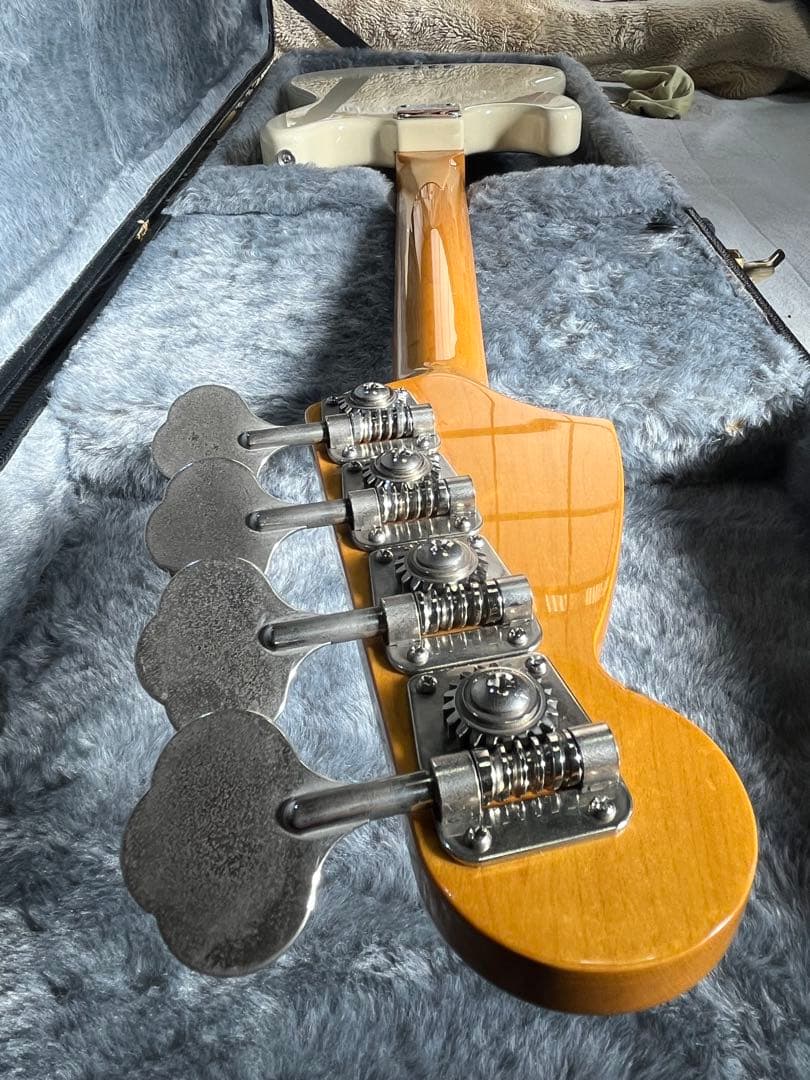 『シンチナ』稀少美品‼️Fender Mustang MB-SD VWH