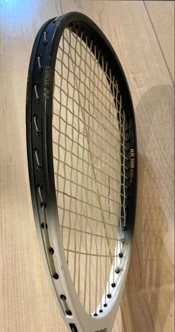 ヨネックス　BORON テニスラケット　軟式　白　黒