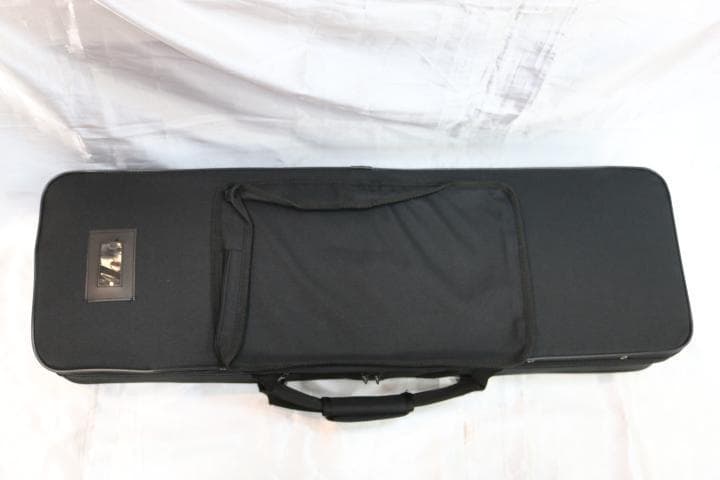 良質な沖縄三線用セミハードケース　持ち運び便利な上等ケース　新品未使用　送料無料