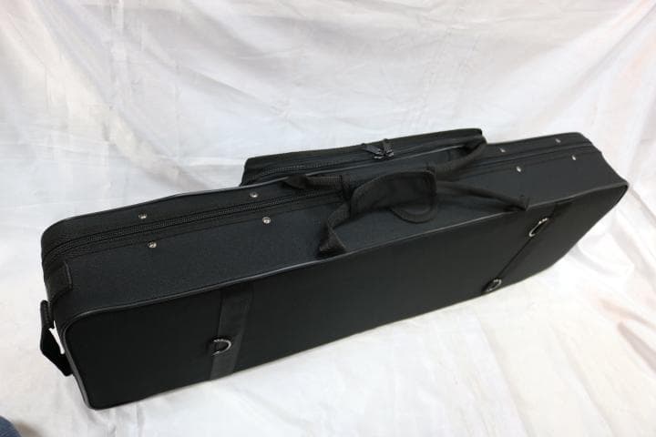 良質な沖縄三線用セミハードケース　持ち運び便利な上等ケース　新品未使用　送料無料