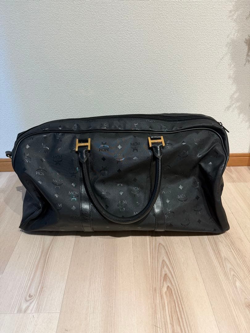 MCM ブラック 総柄ボストンバッグ