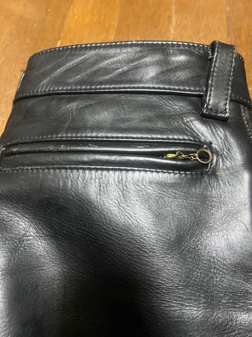 ピ*ん様 バンソン革パン