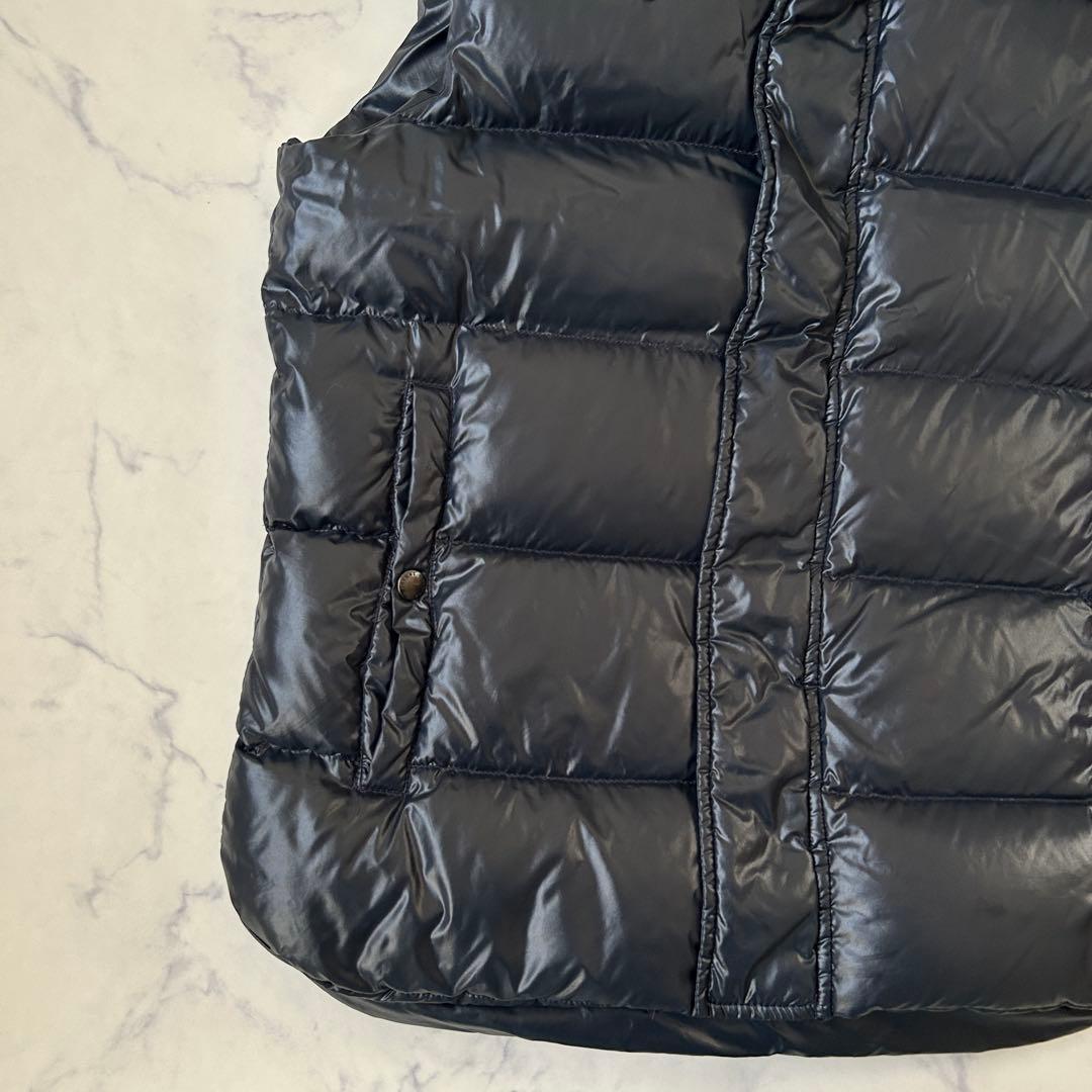 タトラス キルティング ダウンベスト ワッペン 刺繍ロゴ 03