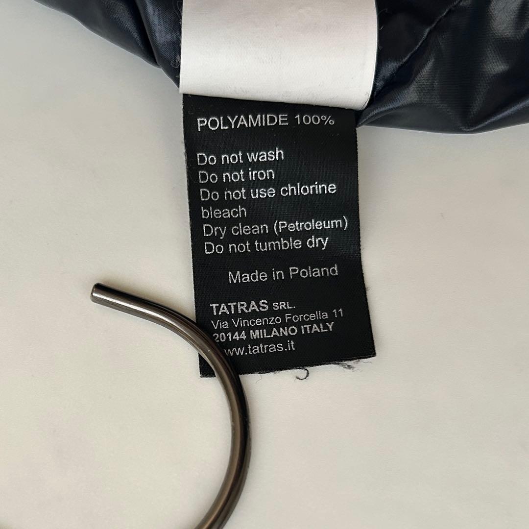 タトラス キルティング ダウンベスト ワッペン 刺繍ロゴ 03