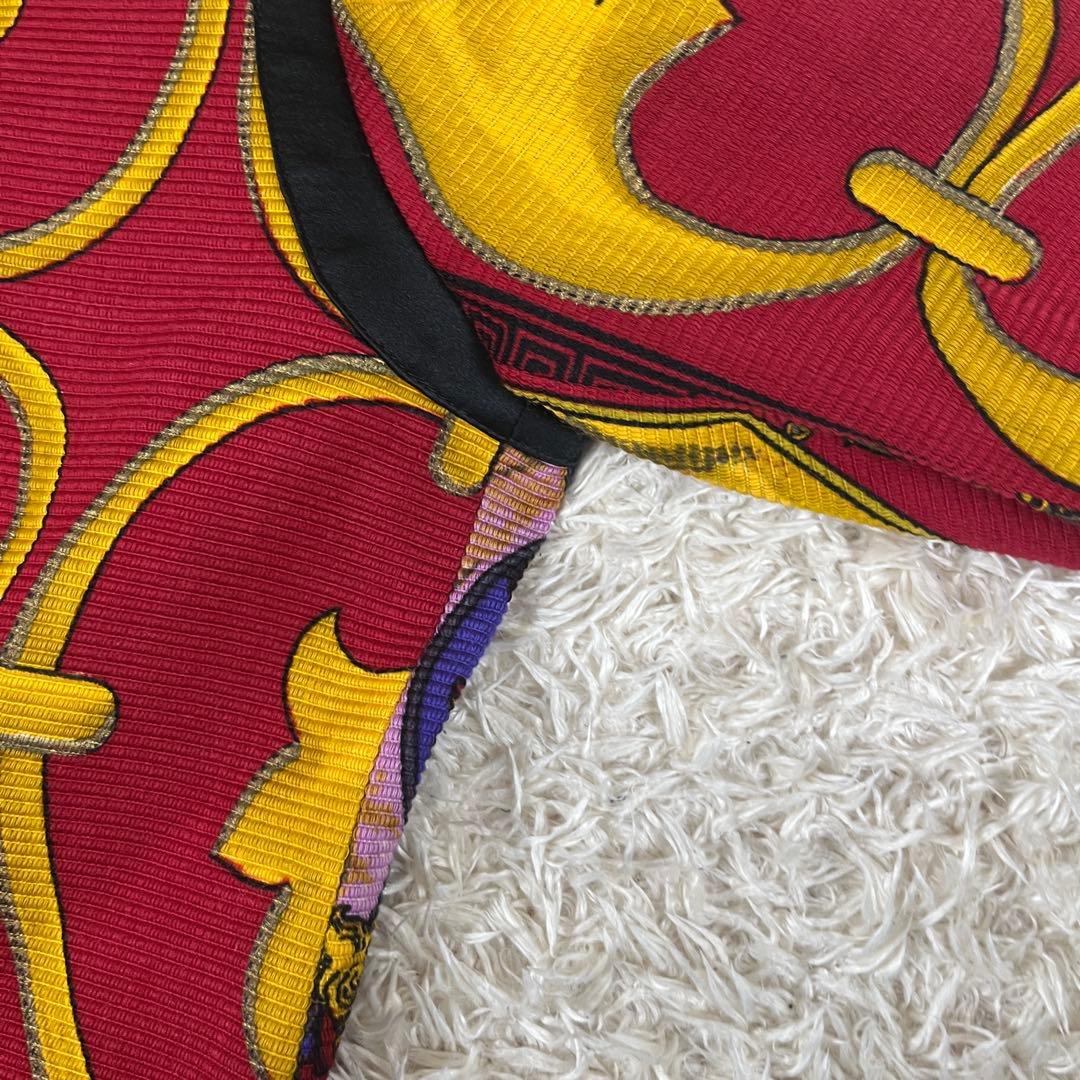 レア VERSACE ヴェルサーチ 金ボタン 総柄 短丈 テーラードジャケット