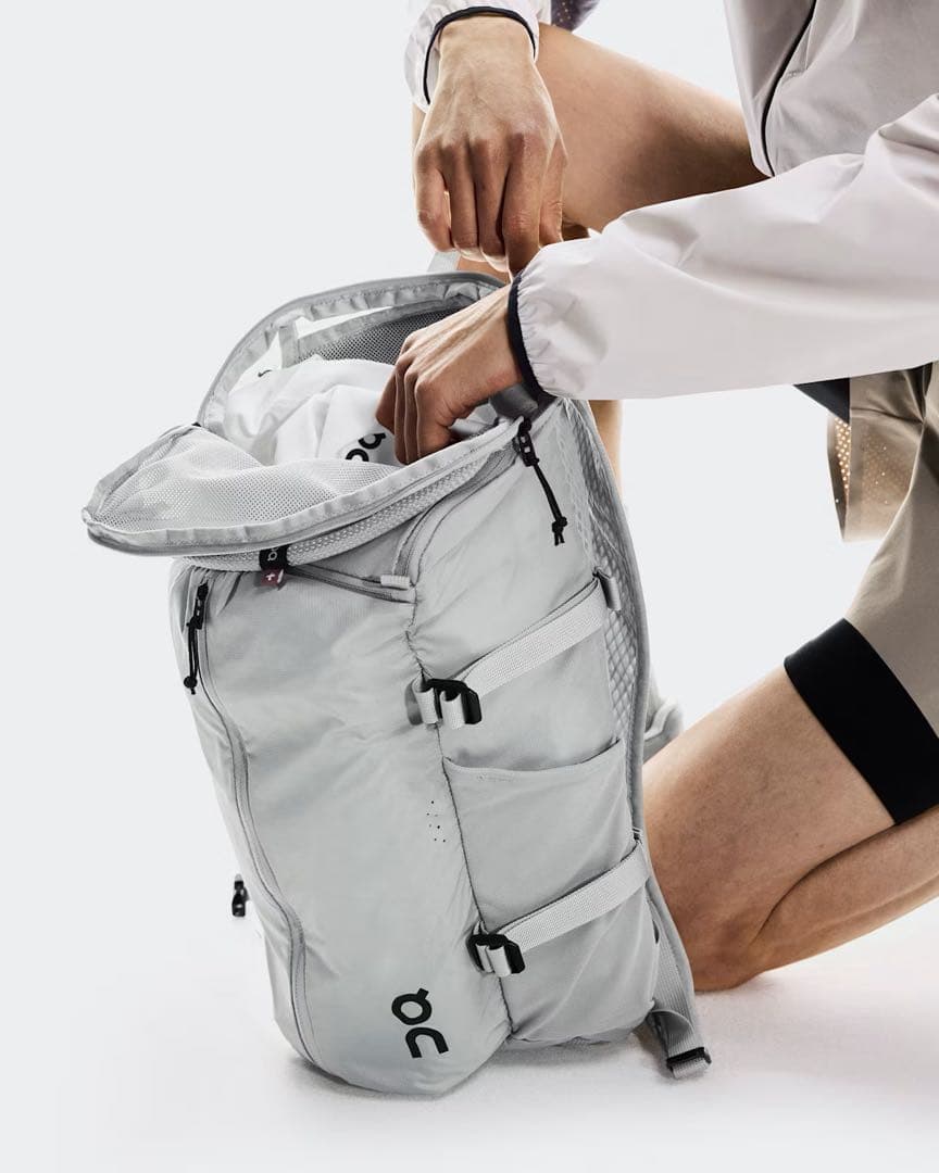 ON speed pack 18L lite カラーglacier