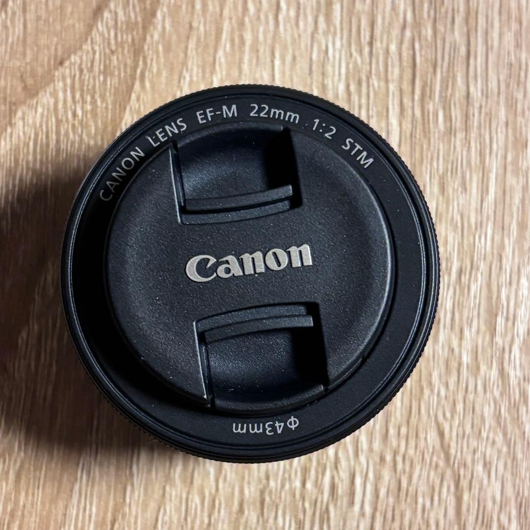 CANON EF-M 22mm F2 STM キャノン　レンズ