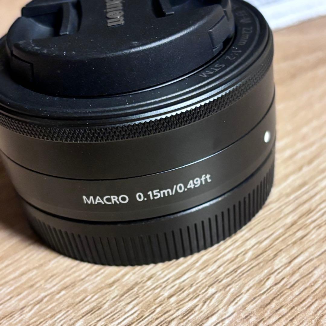 CANON EF-M 22mm F2 STM キャノン　レンズ