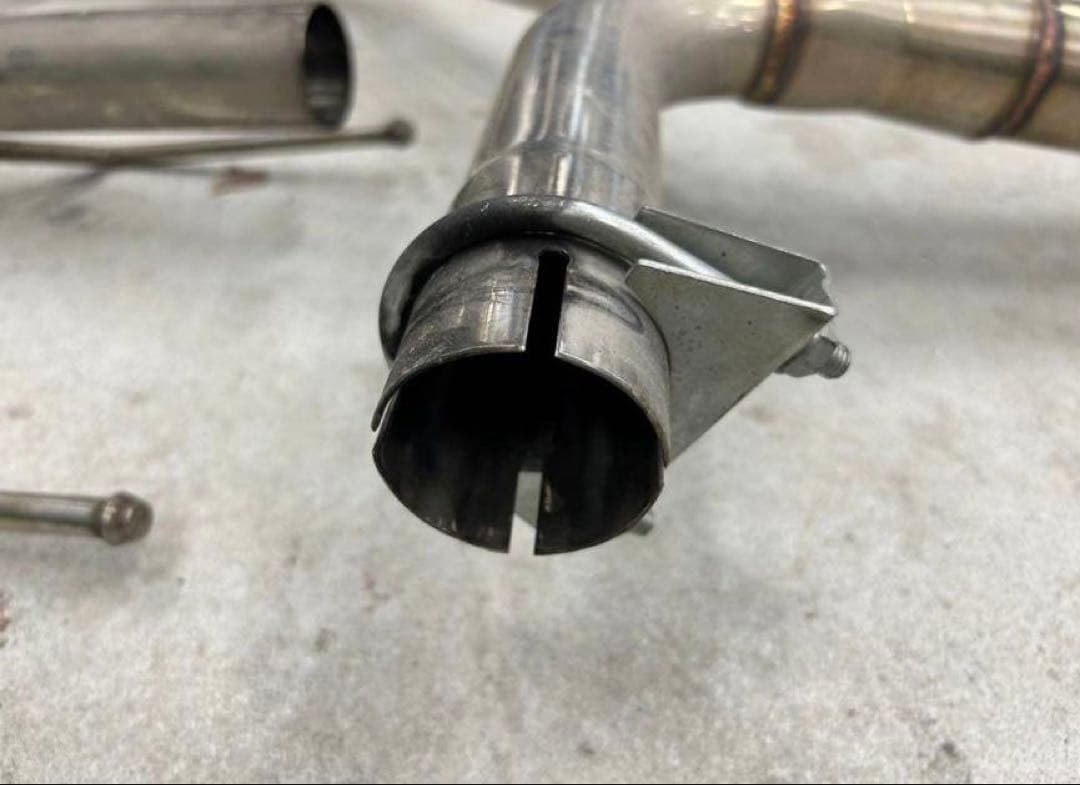 クラウン中間ストレートマフラー