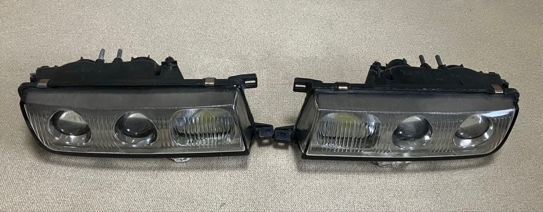 A31セフィーロ ヘッドライト 左右セット