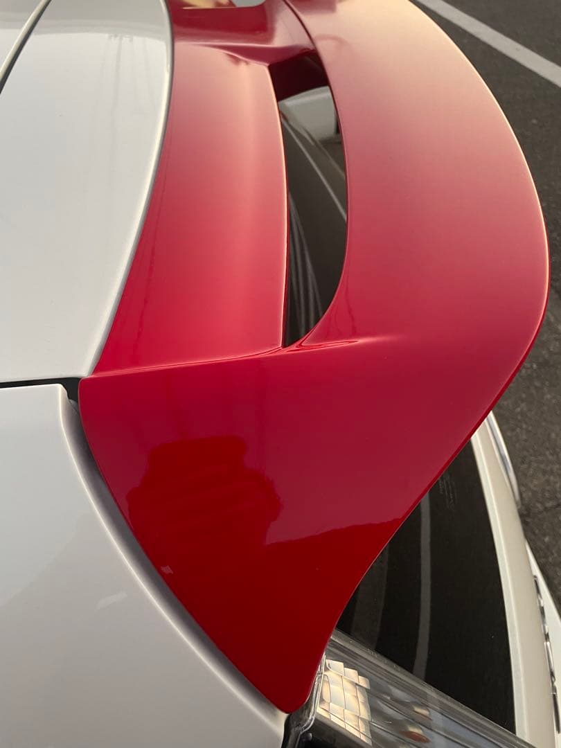 トヨタアクアNHP10リア　バックドアスポイラー　ウイング純正オプション　中古