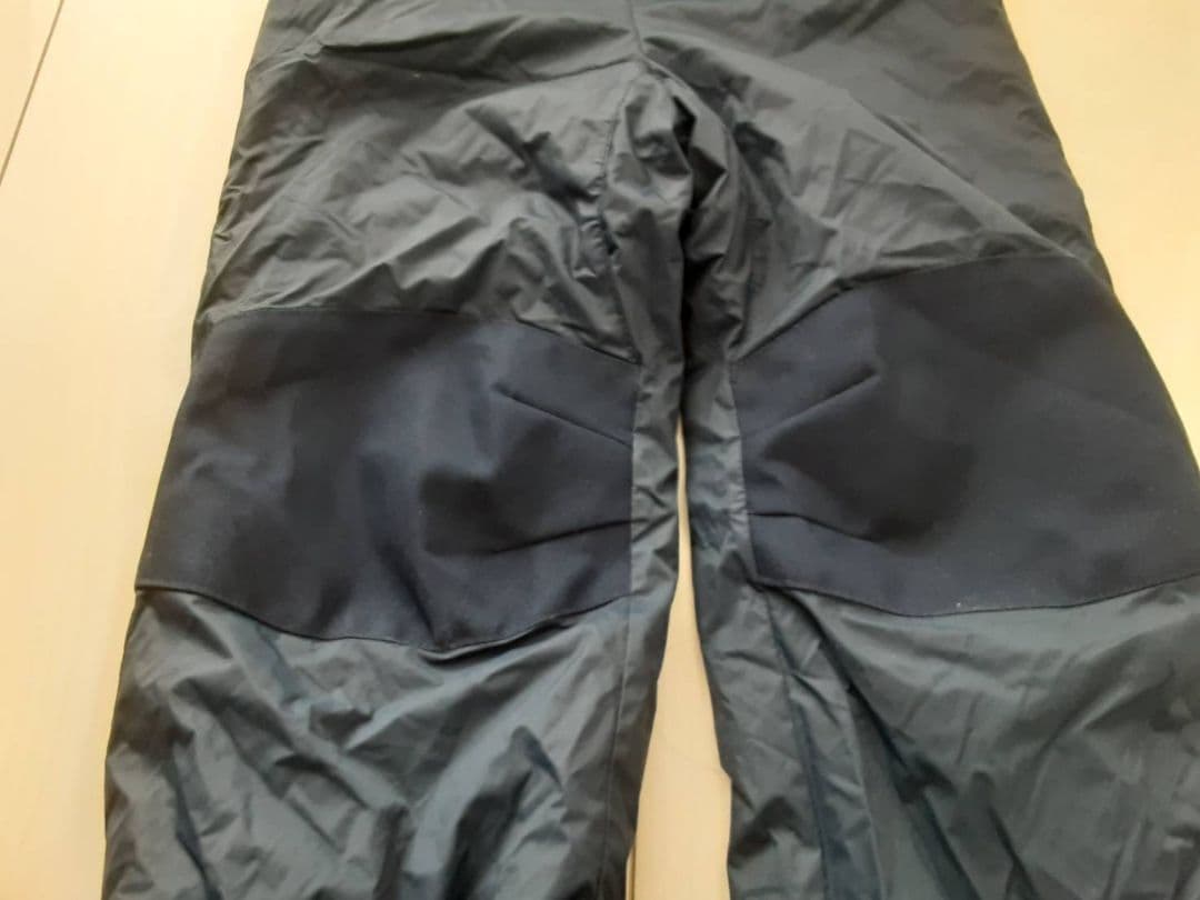 美品　スキーウェア　120 130 XS コロンビア　スノボーウェア