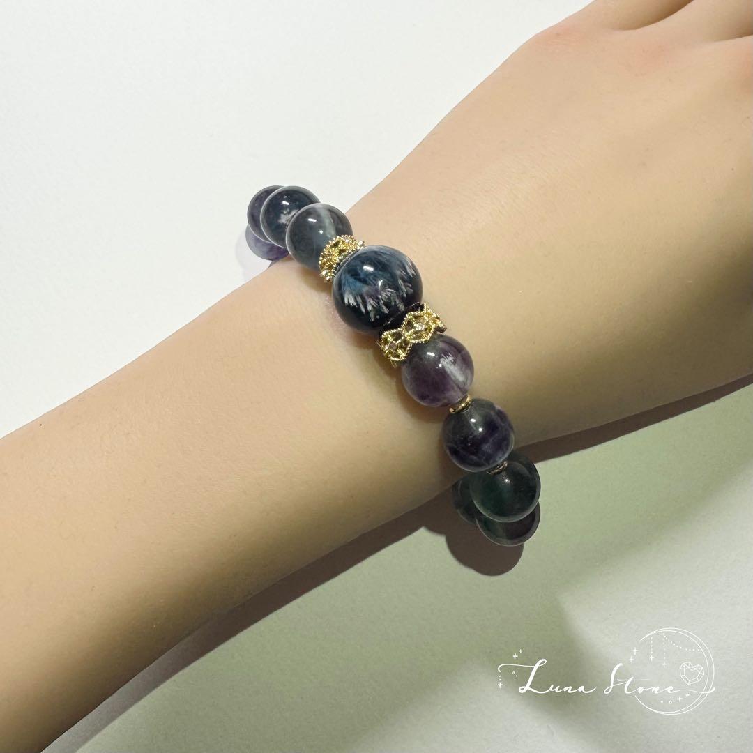 【ブルーフェザーインフローライト】透明感あふれる青の羽模様 天然石 ブレスレット