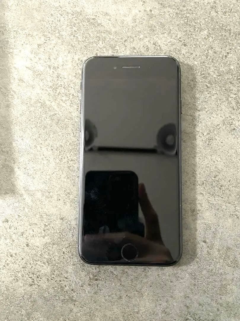 iPhone SE（第2世代） 64GB ブラック　SIMフリー