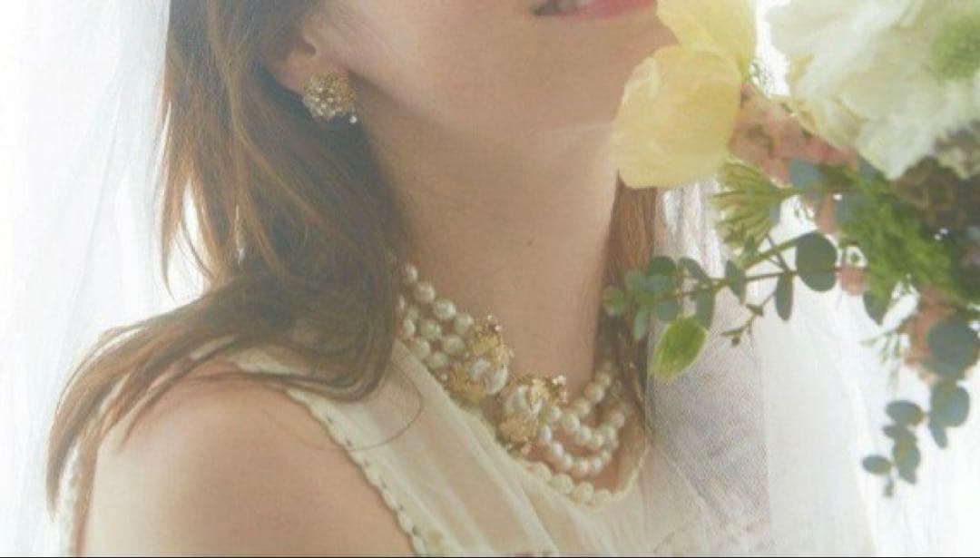 パール調ネックレス