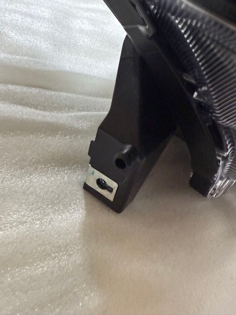 タントファンクロス　LEDヘッドライト右